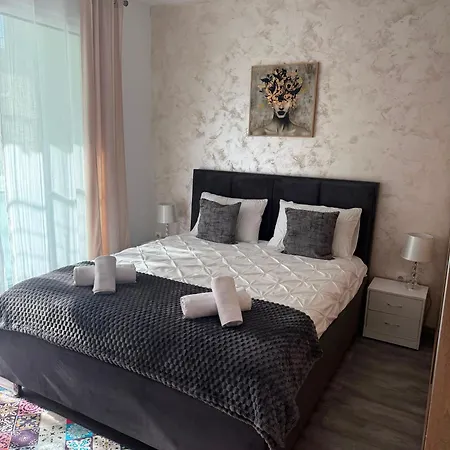 Anais Apartment *